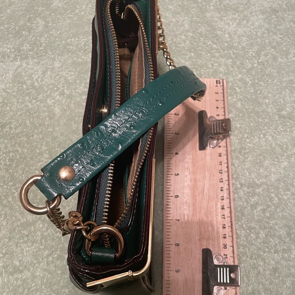 ANTONIO MELANI Emerald Green Leather Crossbody with Gold Accents - Picture 14 of 14